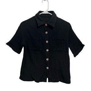 Black Button-Up Short Sleeve Shirt